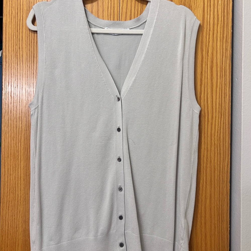 Zara Gray Notched Collar Buttoned Blouse